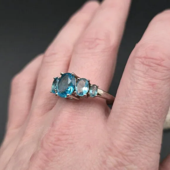 Size 12.75 Sterling Silver Multiple Blue Cubic Zirconia Gems Ring A6679 - Picture 5 of 9